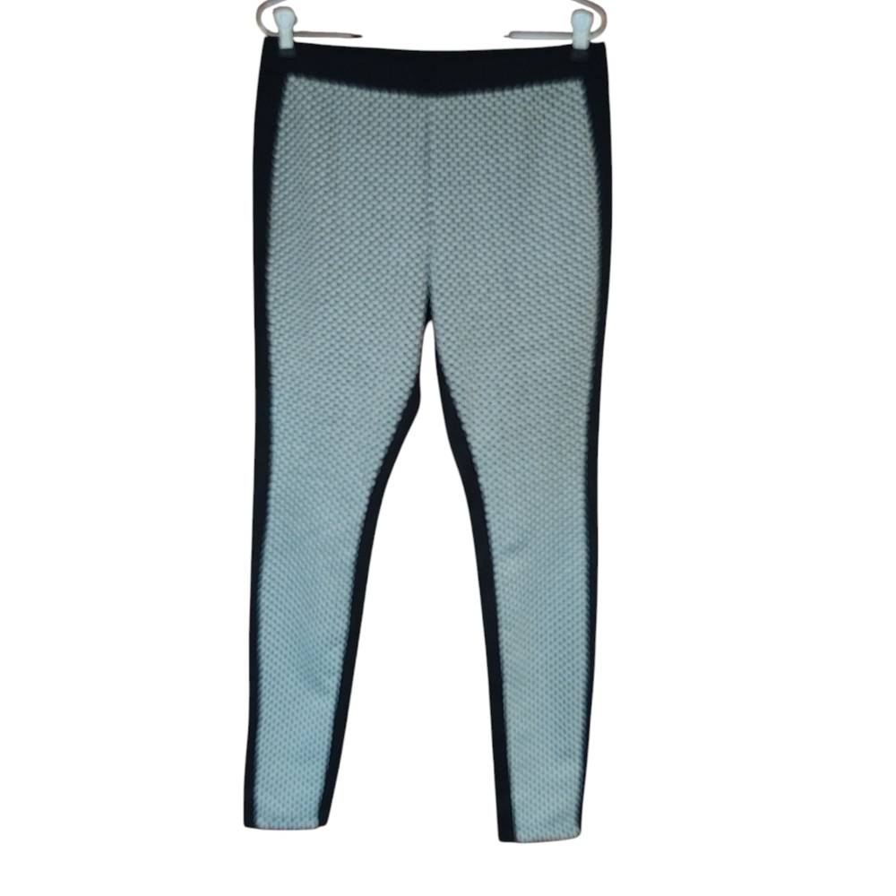 Like New HUE Womens Leggings W/ Geometiric Design Size L